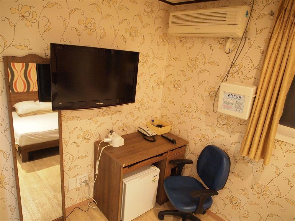 Shinchon Guest House Séoul Extérieur photo